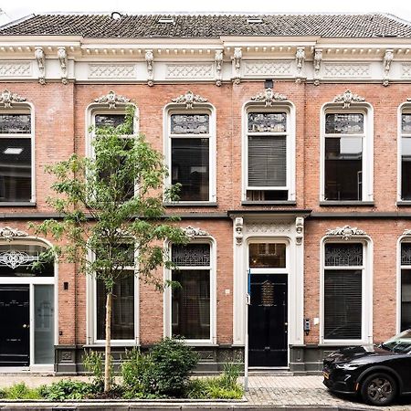 Xxl Loft With Bath Located Stadsvilla 튈뷔르흐 외부 사진