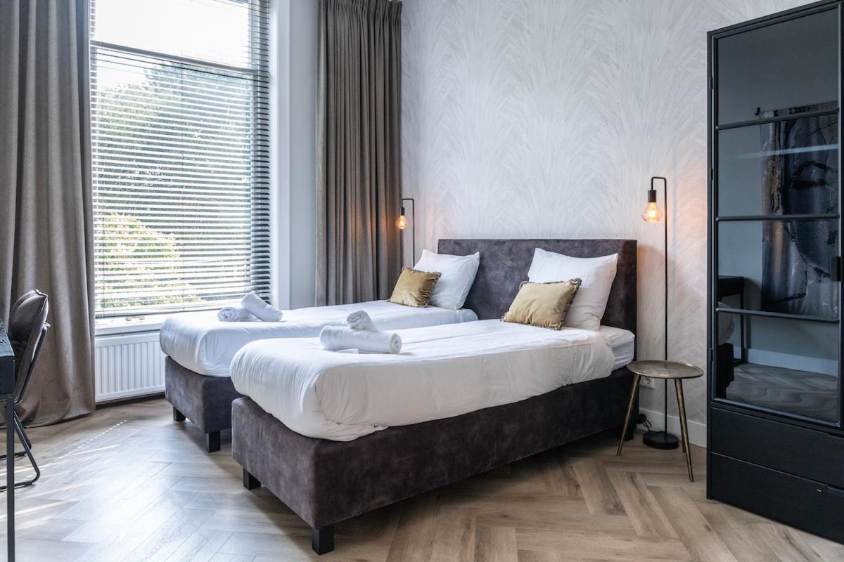 Xxl Loft With Bath Located Stadsvilla 튈뷔르흐 외부 사진