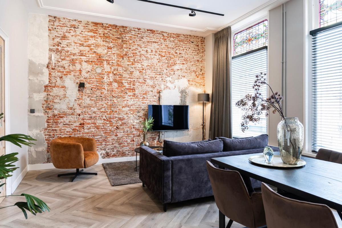 Xxl Loft With Bath Located Stadsvilla 튈뷔르흐 외부 사진